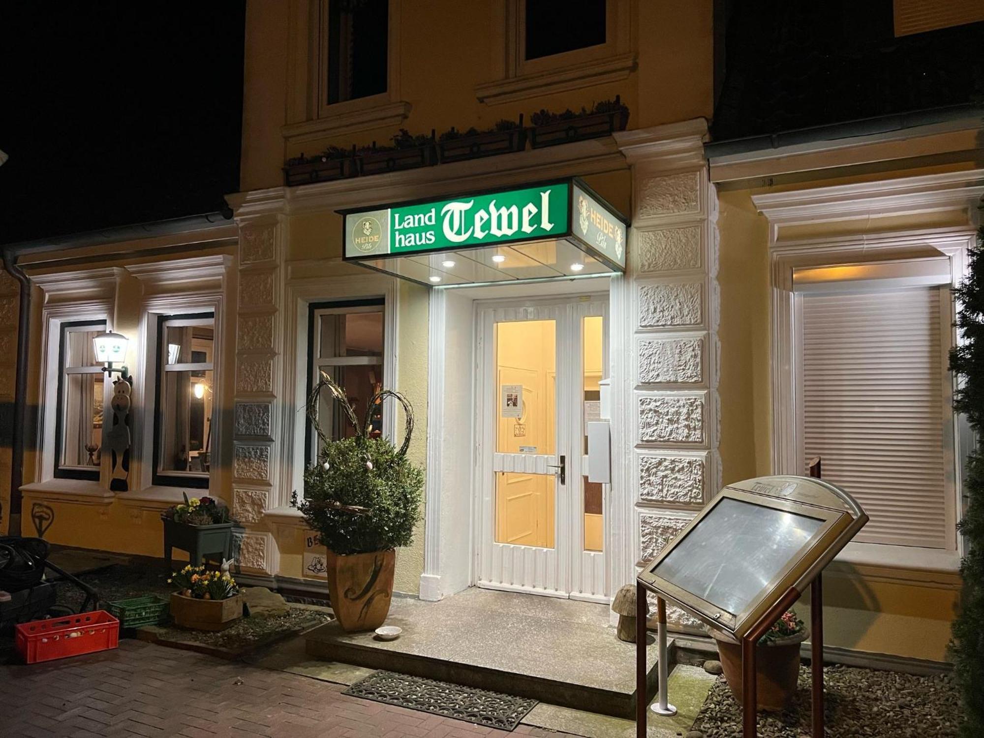 Landhaus Tewel Hotel Mit Restaurant Luaran gambar
